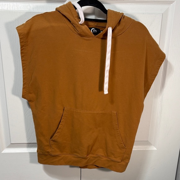 ZYIA camel knockout cinch hoodie - Picture 4 of 9